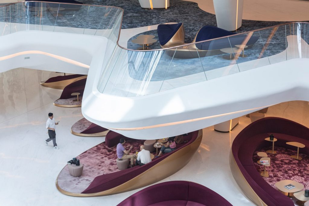Finalmente se completó "ME Dubai hotel en el Opus". Un proyecto 100% diseño de Zaha Hadid. 18