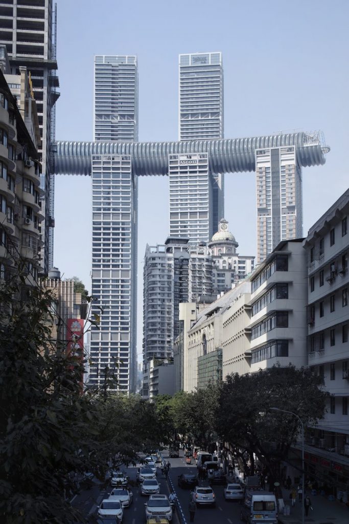 Una torre de Cristal horizontal de 300 metros de largo en Raffles City Chongqing 15