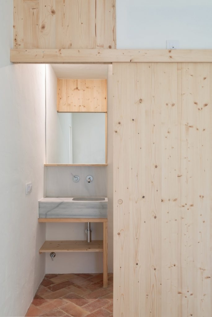 Tallerdarquitectura diseña ‘Galería’: una casita en el bosque para un retiro saludable 7