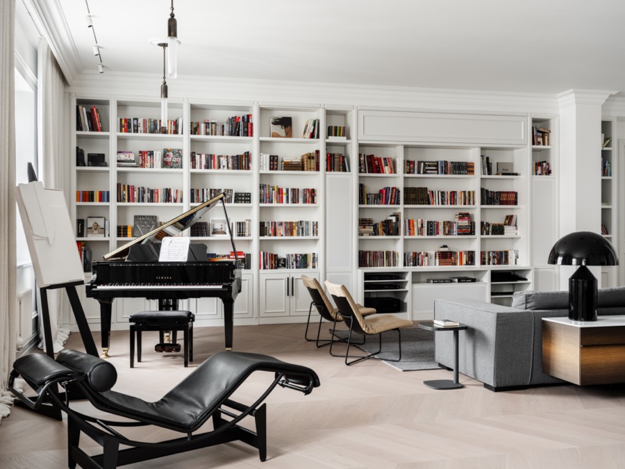Un elegante apartamento de estilo parisino con iconos del diseño 4